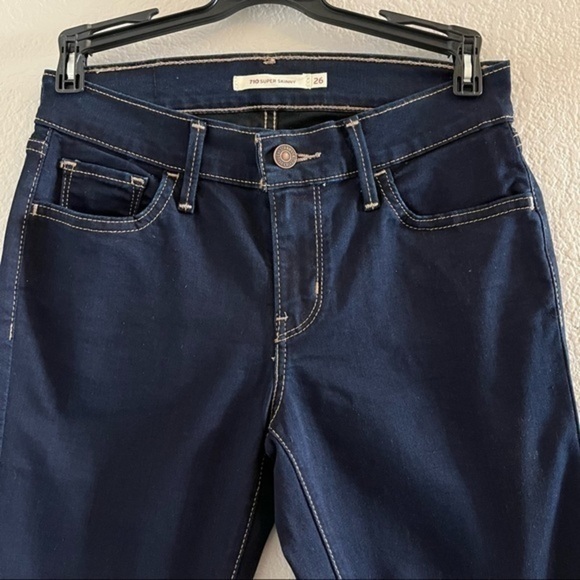 Levi’s 710 Super Skinny Jeans - Picture 4 of 8